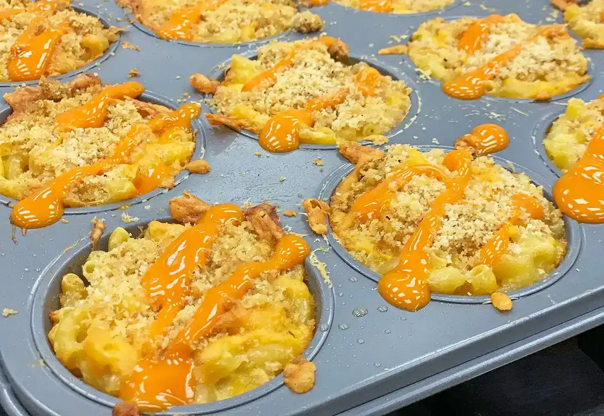 Buffalo Mac & Cheese Muffins